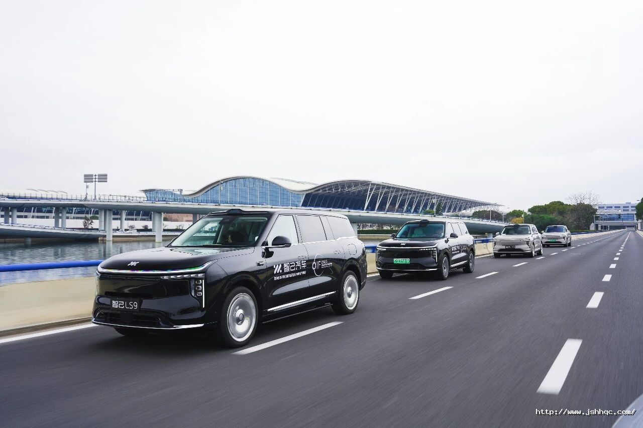 1774767723471734nNG8.jpg 929721464.jpg